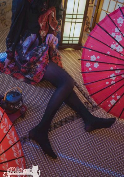 欧美男性热恋吻戏_国产剧免费观看