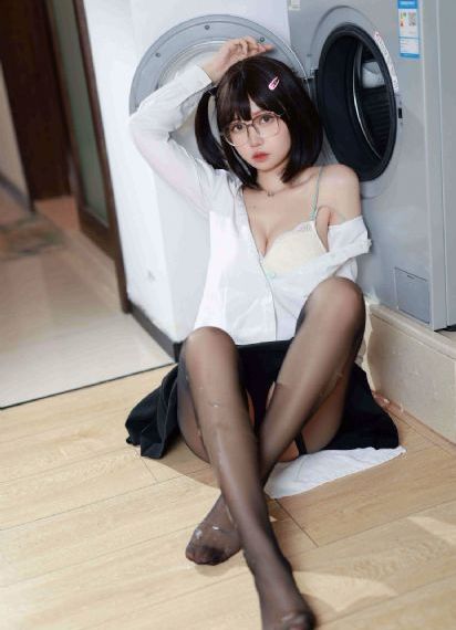色综合自拍_1080高清完整版播放