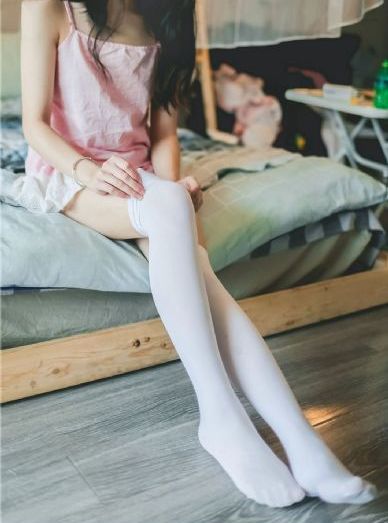 欧美双面羊绒大衣街拍_1080P免费高清观看