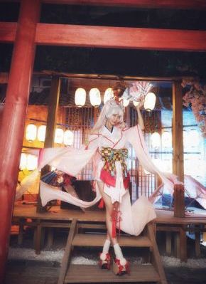 欧美红颜高跟大全图片_BD在线观看完整版