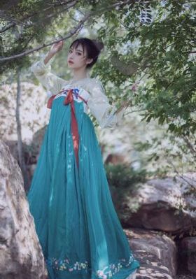 日韩精品精品不卡美腿传说_4K免费观看电视剧