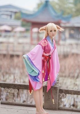 日韩美女免费影院_免费正片国语